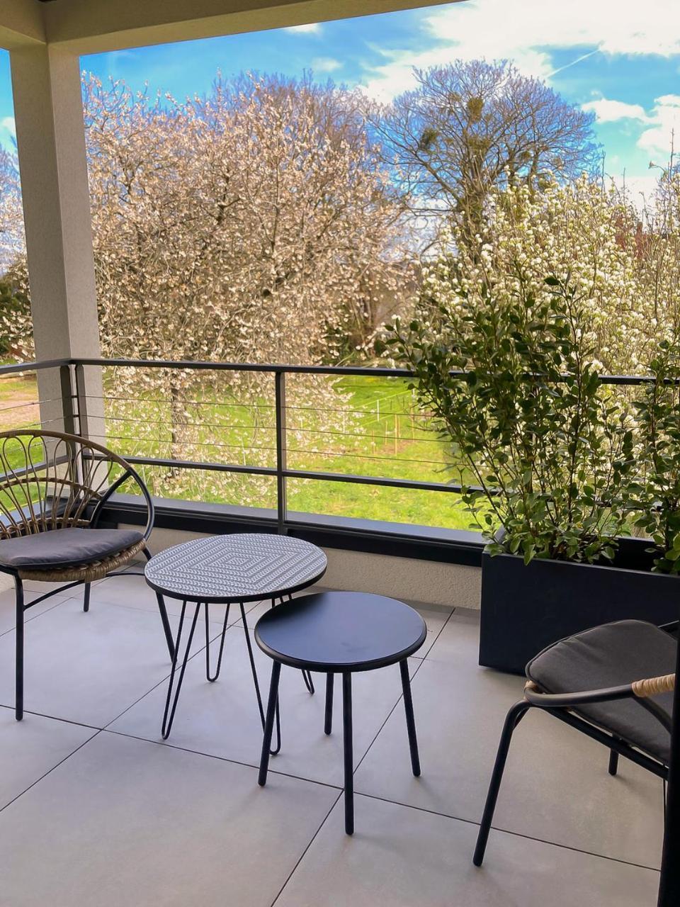 Appartements Guesthouse1 Et Guesthouse2 Sword Beach Colleville-Montgomery 外观 照片